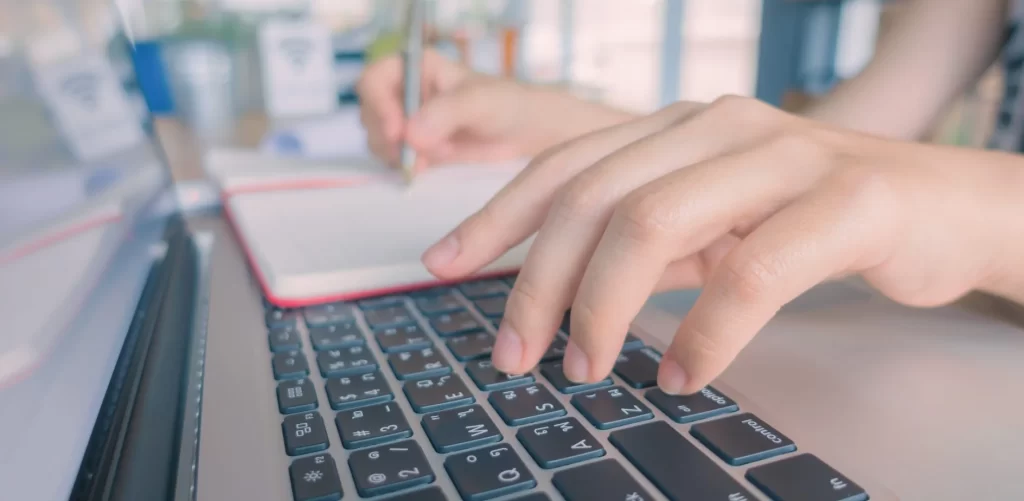 Experienced copywriter